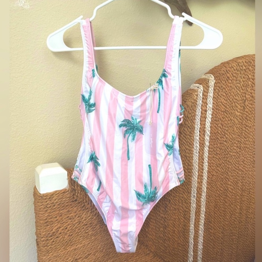 Kenny flowers palm beach pink striped one piece size small